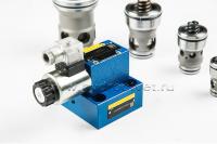 LFA40DRW2-7X/025 - Крышка для логического клапана, типоразмер Ду40 функционал - DRW2 = крышка с редукционным клапаном с ручной настройкой с функцией запирания, под установку распределителя Ду6, три выхода Z2, X и Y, элемент регулировки - винт под шестигра